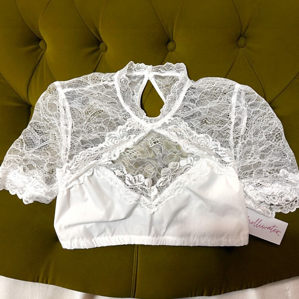 New Medium White Lace Dirndl Blouse High Keyhole Neck Vneck Top‎ Oktoberfest